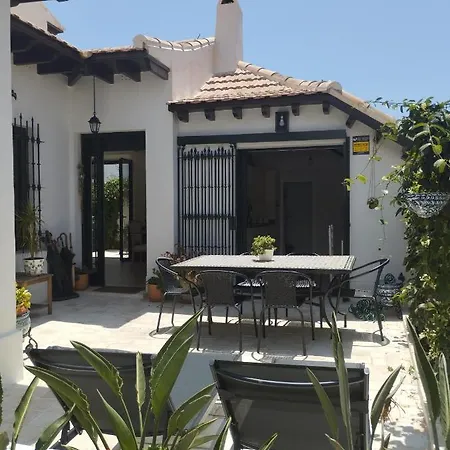 La Busa, Un Hogar En La Playa Holiday home Malaga